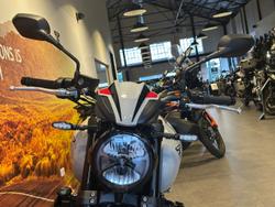 2026 Triumph Trident 800 Trident Grey