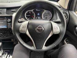 2016 Nissan Navara ST-X