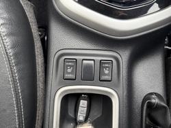 2016 Nissan Navara ST-X