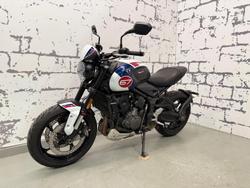 2024 Triumph Trident 660 Triple Tribute Edition Trident White
