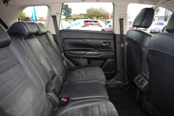 2020 Mitsubishi Outlander LS