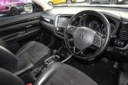 2020 Mitsubishi Outlander LS