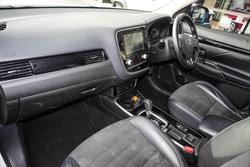 2020 Mitsubishi Outlander LS