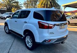 2018 Isuzu MU-X LS-U