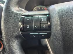 2023 Toyota Hilux SR