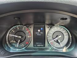 2023 Toyota Hilux SR