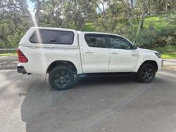 2023 Toyota Hilux SR
