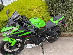 2022 Kawasaki NINJA 400 SE Green