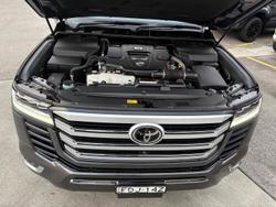 2023 Toyota Landcruiser Sahara ZX