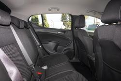 2016 Holden Astra R