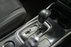 2017 Mitsubishi Outlander LS