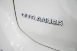 2017 Mitsubishi Outlander LS
