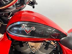 2016 Victory CROSS COUNTRY TOUR RED