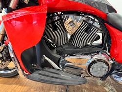 2016 Victory CROSS COUNTRY TOUR RED