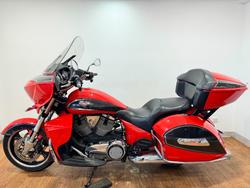 2016 Victory CROSS COUNTRY TOUR RED