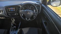 2017 Mitsubishi Outlander LS Safety Pack