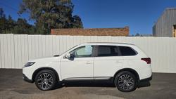 2017 Mitsubishi Outlander LS Safety Pack