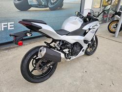 2024 Kawasaki NINJA 500 White