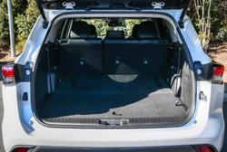 2022 Toyota Kluger Grande