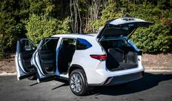 2022 Toyota Kluger Grande