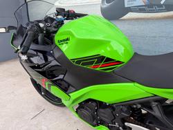2024 Kawasaki NINJA 400 Green