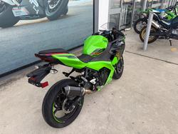 2024 Kawasaki NINJA 400 Green