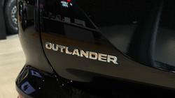 2025 Mitsubishi Outlander PHEV Exceed Tourer