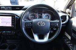 2021 Toyota Hilux SR5
