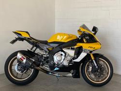 Yamaha YZF-R1SP