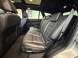 2020 Ford Everest Titanium