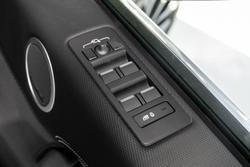 2026 Land Rover Discovery D350 Dynamic SE