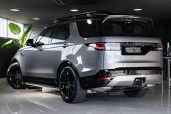 2026 Land Rover Discovery D350 Dynamic SE