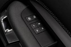2026 Land Rover Discovery D350 Dynamic SE