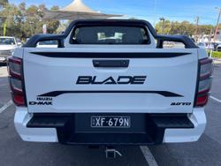 2025 Isuzu D-MAX BLADE