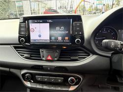 2017 HYUNDAI i30 ACTIVE