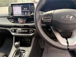 2017 HYUNDAI i30 ACTIVE