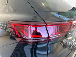 2025 Volkswagen Touareg R