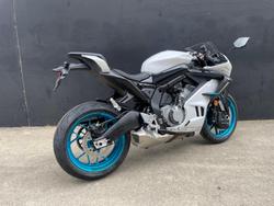 2026 CFMOTO 675SR-R SR White