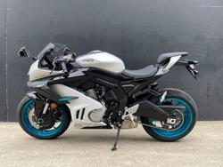 2026 CFMOTO 675SR-R SR White