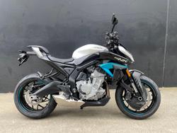 CFMOTO 675NK