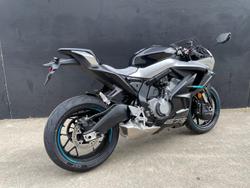 2026 CFMOTO 675SR-R SR Black