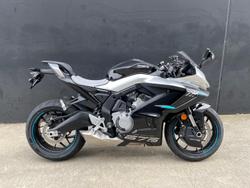 CFMOTO 675SR-R