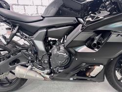 2025 Yamaha YZF-R7 LAMs YZF-R Black
