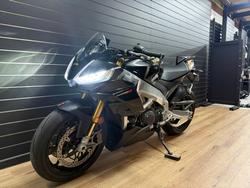 2022 APRILIA TUONO V4 FACTORY Black