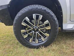 2020 Mitsubishi Pajero Sport GLS