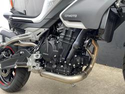 2024 CFMOTO 800NK Advance NK White
