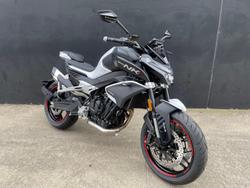 2024 CFMOTO 800NK Advance NK White