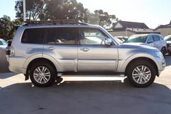 2018 Mitsubishi Pajero GLS
