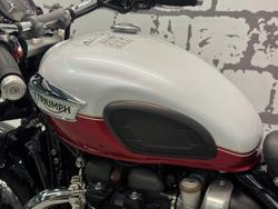 2025 Triumph Bonneville Speedmaster Speedmaster Red
