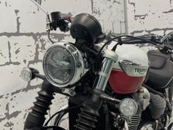 2025 Triumph Bonneville Speedmaster Speedmaster Red